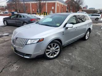 2012 lincoln mkt low miles, runs!