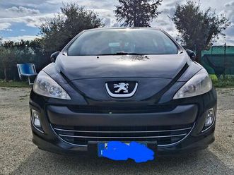 peugeot 308 modello felini