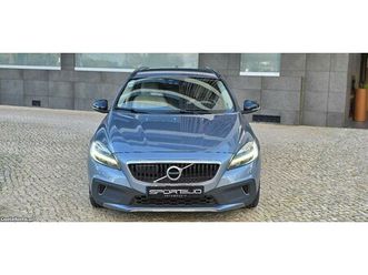 volvo v40 cross country novembro/18