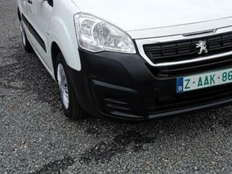 ② peugeot partner 1.6 hdi. 2017 ,89000 km ,2 pers — camionnettes & utilitaires — 2ememain