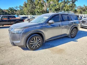 nissan pathfinder * кожа* подгрев* led*