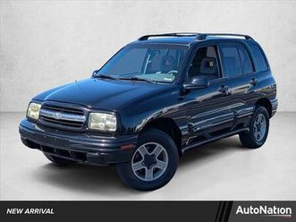 used 2004 chevrolet tracker lt