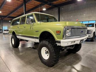 chevrolet suburban custom w/sup