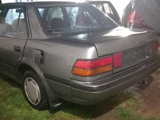 toyota carina 2