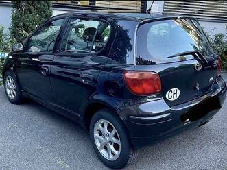 toyota yaris 1.3 noir canton jura