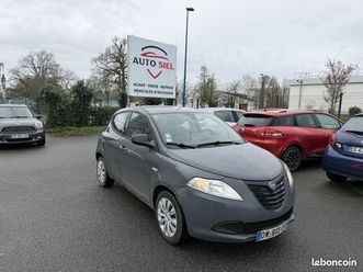 lancia ypsilon 1.2 69 ch elefantino 5p