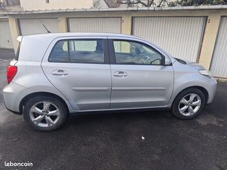 totoya urban crusier voiture