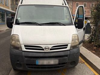 nissan interstar année 2005 motorisation 2,5 dci 100cv