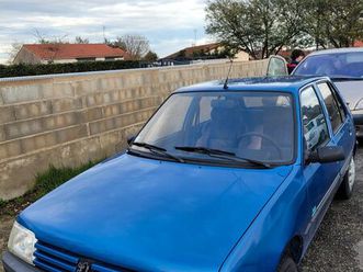 vends 205 sacré numéro