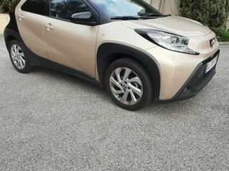 toyota aygo -x - peu roulée - garantie 6 ans