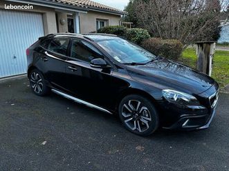 volvo v40 cross country
