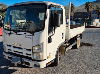 vas camion benne 3t500 isuzu.l35