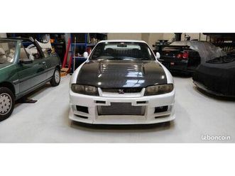 nissan skyline gtr r33 v-spec