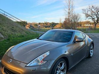 nissan 370z 2010 – 79 000 km – excellent état