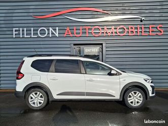 dacia jogger 1.6 hybrid 140ch expression 5 places + attelage