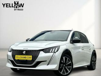 peugeot 208 gt / eat8 / cuir! / pano
