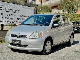 toyota yaris 1.0 5 porte