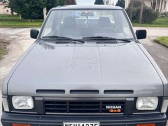 nissan pickup 1990 d21 4x4 diesel
