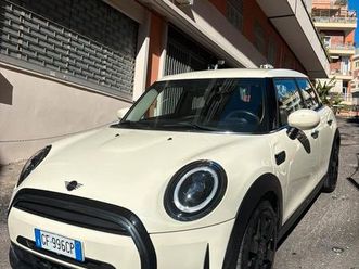 mini cooper bianca 2021