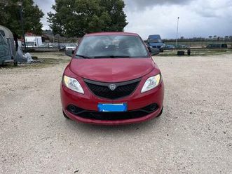 lancia ypsilon 1.0 firefly 5 porte s&s hybrid ecoc