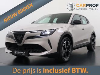 alfa romeo junior - elettrica 54 kwh lmv | apple carplay |