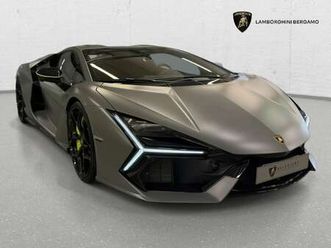 revuelto 6.5 v12 hpev