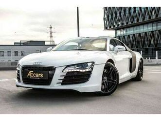 r8 4.2i v8 /quattro / r-tronic /cup seats / carbon