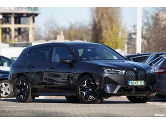 bmw ix xdrive50 108,8kwh sky lounge panoráma üv...