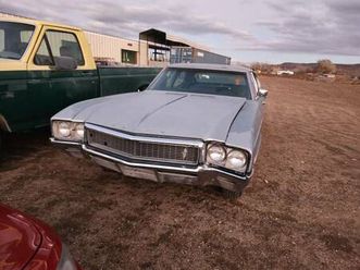 family classic car 4 door