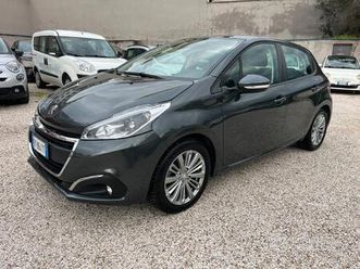 peugeot 208 puretech 82 5 porte allure