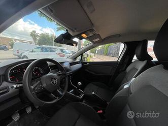 clio km. 12.000! tce 90 cv 5 porte techno