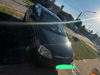 vendo corsa2. 2011 1.8