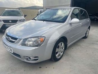 kia - cerato 1.6 crdi ex