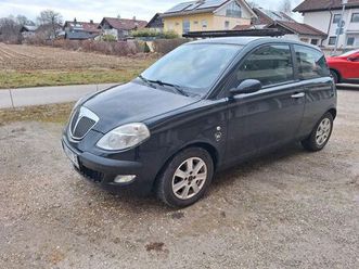 lancia ypsilon 1.2 16v tüv 01/2028 - klima - alu