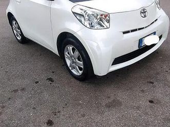 toyota iq 1.0 sol