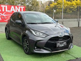 toyota yaris 1.5 hybrid 5 porte style