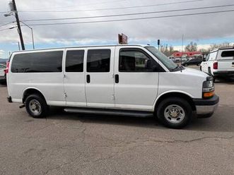 2017 chevrolet express passenger rwd 3500 155 lt w/1lt