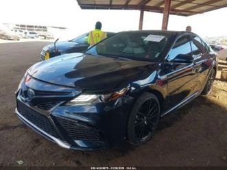 toyota camry xse hybrid