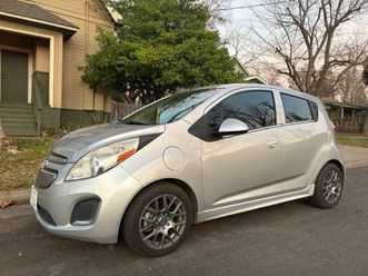 2014 chevrolet spark ev *low miles*