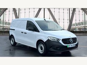 45kwh base auto panel van l2 122ps