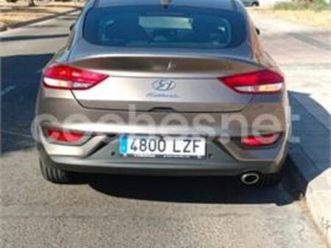 hyundai i30 1.0 tgdi essence fastback
