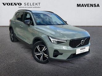 volvo xc40 2.0 b3 g auto plus dark