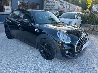 mini 1.5 cooper d business 5p neopatentati auto