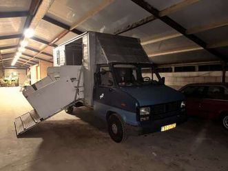 j 5 / j 9 1400 d paarden vervoerwagen