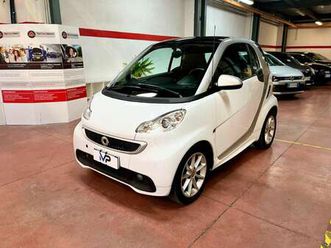 fortwo 1.0 mhd pure 71cv fl