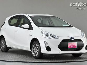 toyota aqua 1.5 vvt-i hybrid **bi-tone interior**1