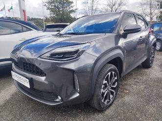 yaris cross yaris cross 1.5 hybrid 130 cv 5p.e-cvt awd-i trend