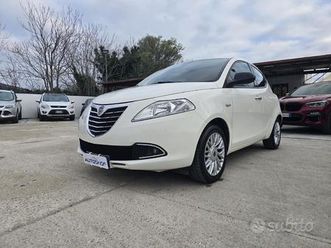 lancia ypsilon 1.2 69 cv 5 porte platinum