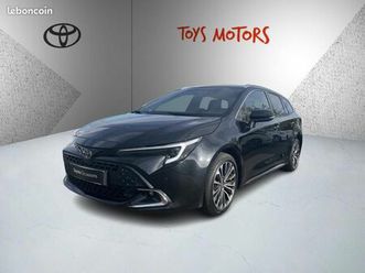toyota corolla touring sports hybride 1.8l 140ch design