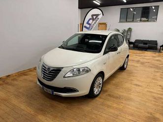 ypsilon iii 2011 0.9 t.air platinum s